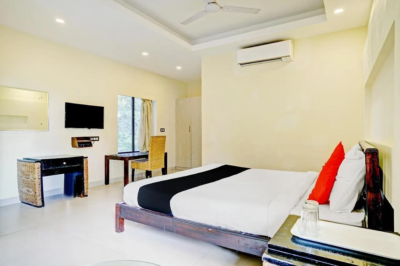 Hotel Capital O Kov082 Country Club Hospitality Kovalam 3*,